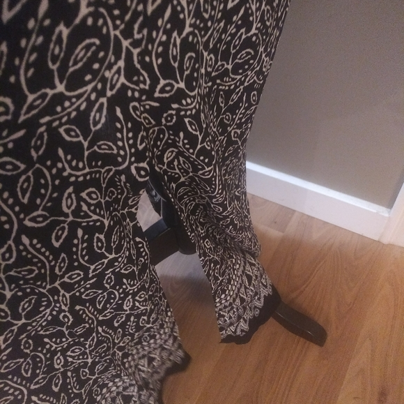 NWT rayon maxi skirt - Picture 3 of 7